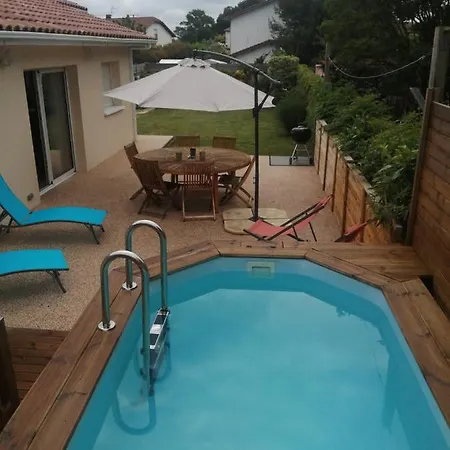 Holiday home La Ritournelle *